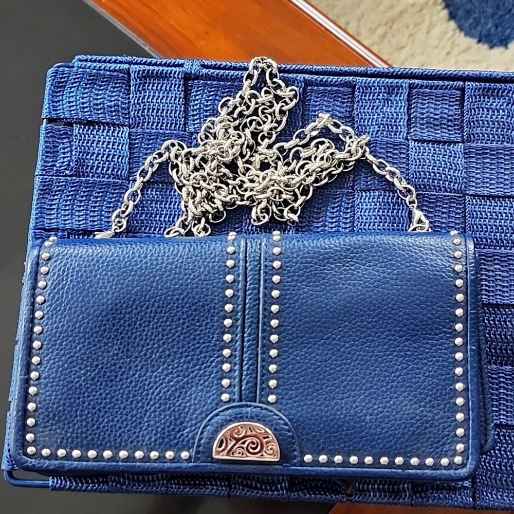 Wallet/crossbody